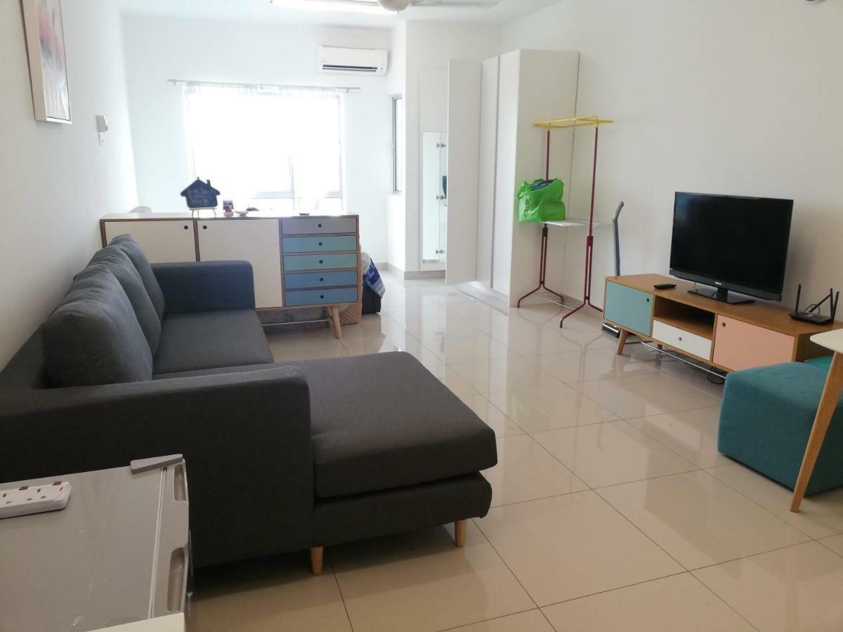 2 Carpark Gep 5 Star Hotel Bed & Sofa Studio 세리 켐방안 외부 사진