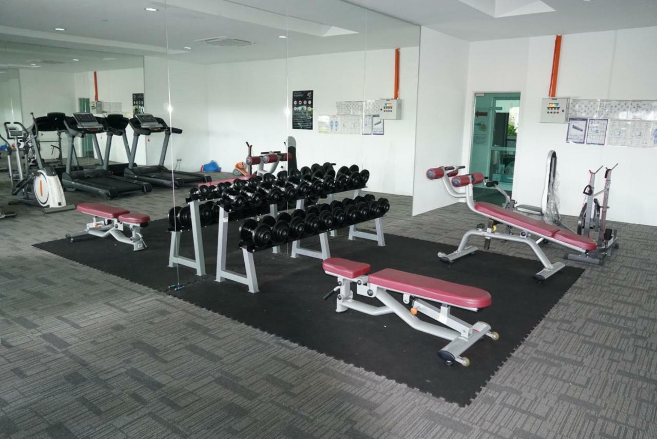 2 Carpark Gep 5 Star Hotel Bed & Sofa Studio 세리 켐방안 외부 사진